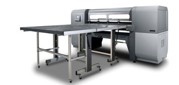 Coloursonic has installed an HP Scitex FB500 Industrial Printer to add a white ink capability to its direct-to-rigid substrate printing capacity
